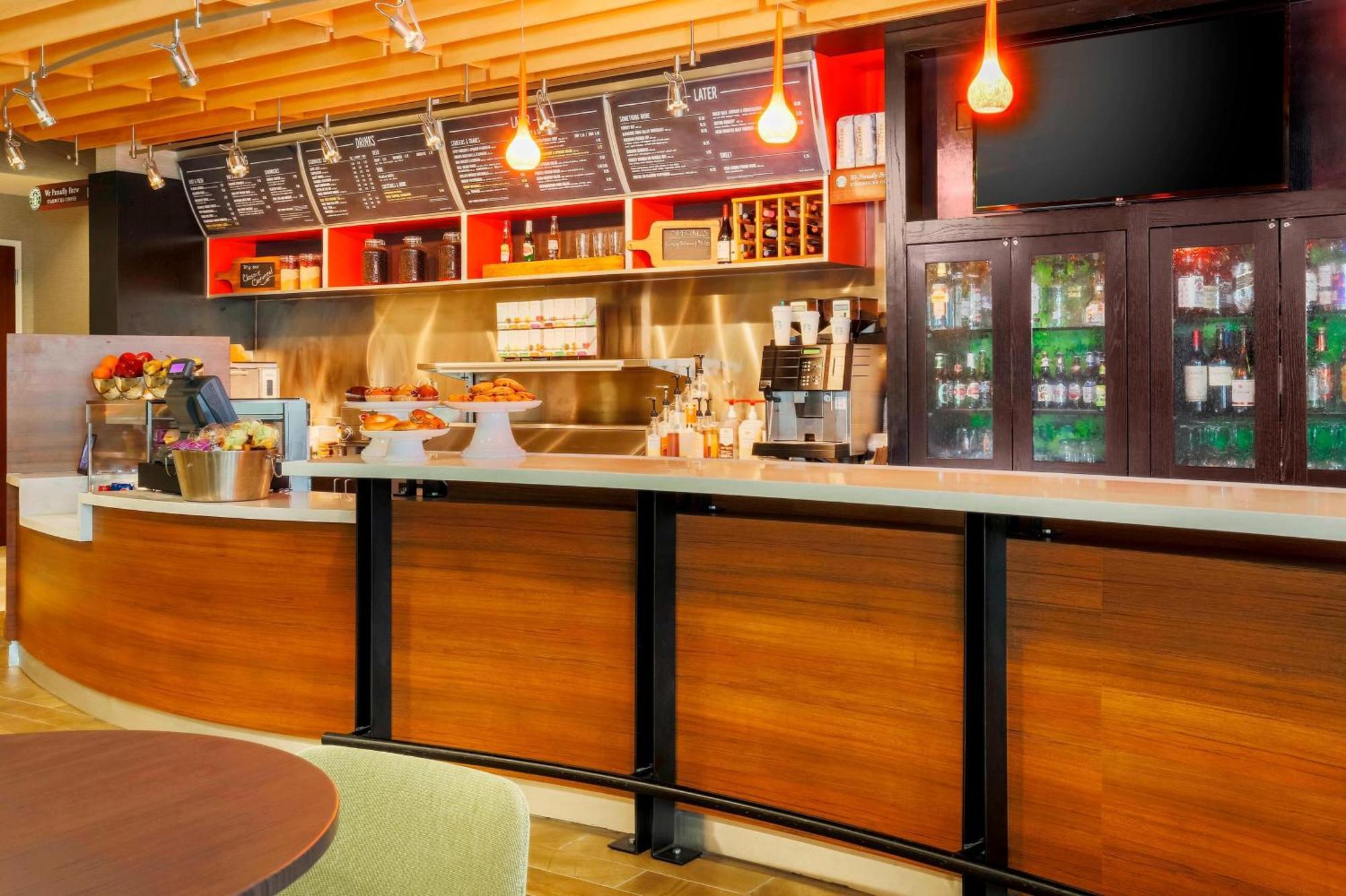 Courtyard By Marriott Dallas Arlington South Экстерьер фото