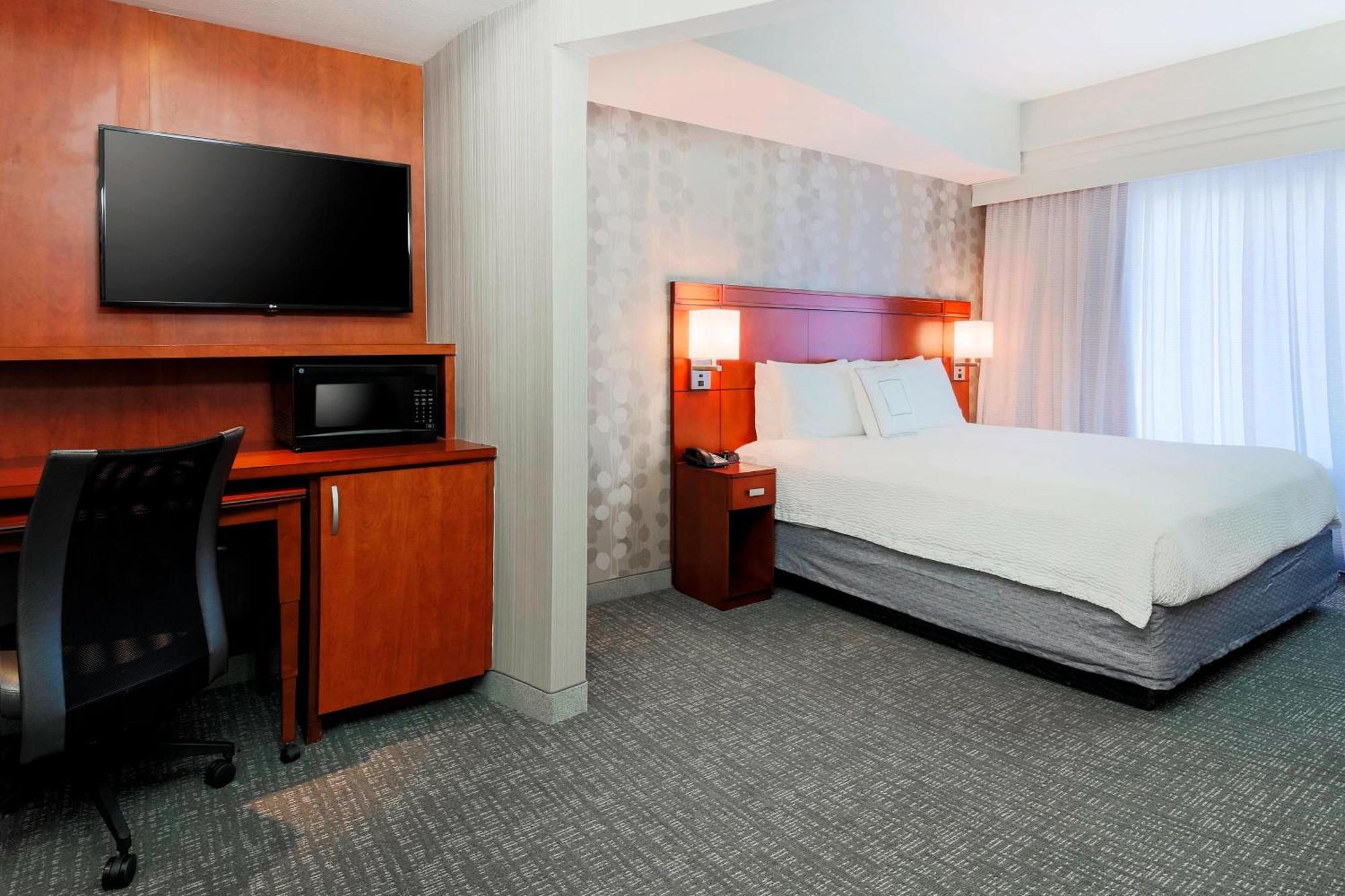 Courtyard By Marriott Dallas Arlington South Экстерьер фото