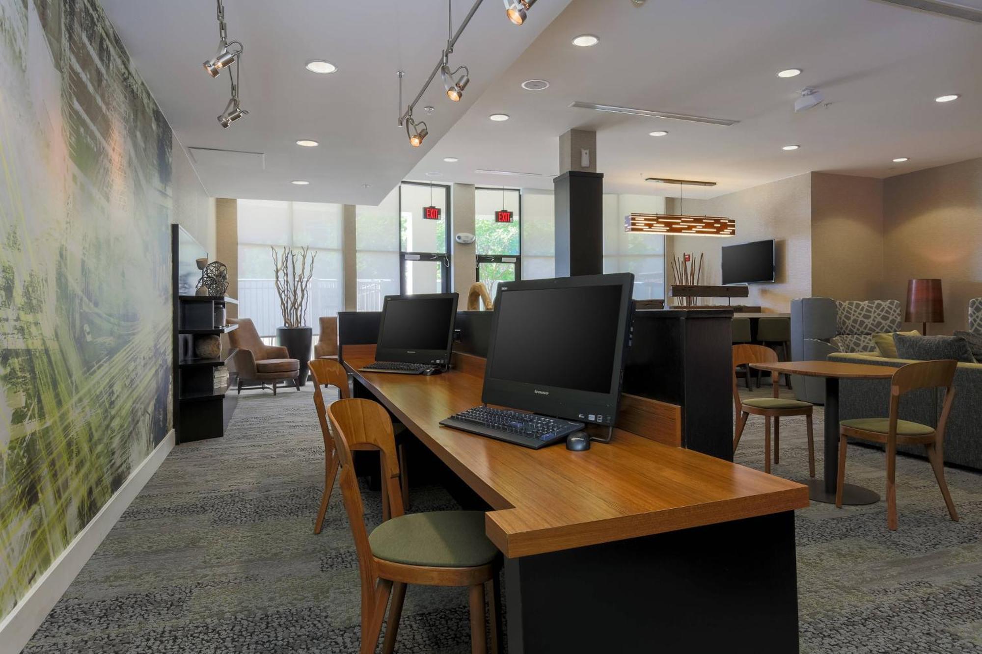 Courtyard By Marriott Dallas Arlington South Экстерьер фото