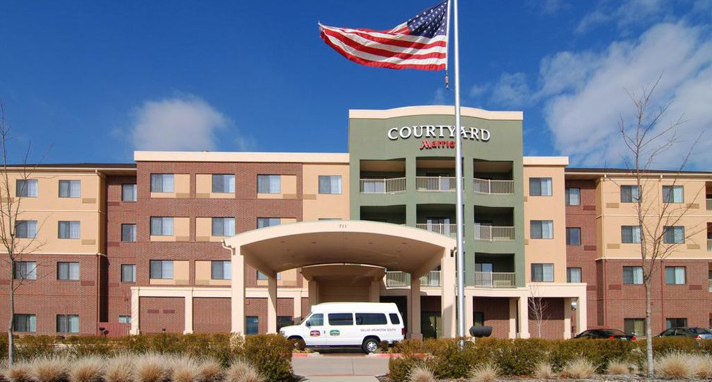 Courtyard By Marriott Dallas Arlington South Экстерьер фото
