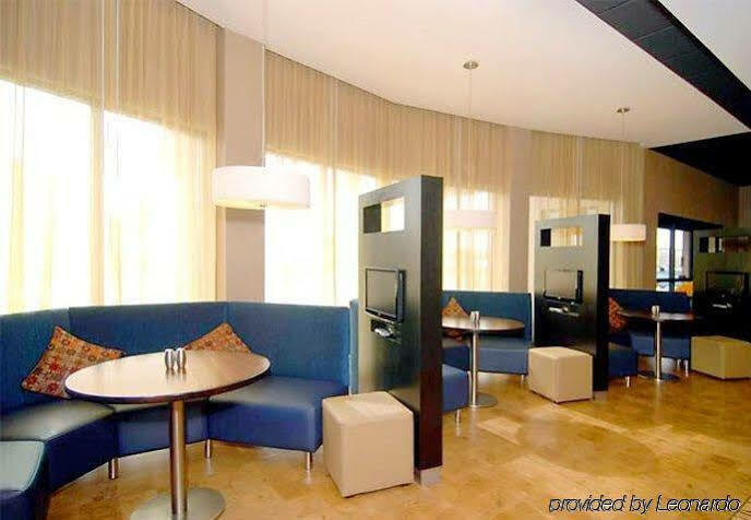 Courtyard By Marriott Dallas Arlington South Экстерьер фото